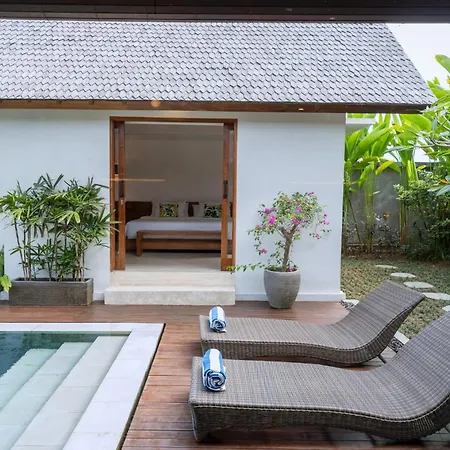 Floro Villa Canggu By Uniquecations Exterior photo