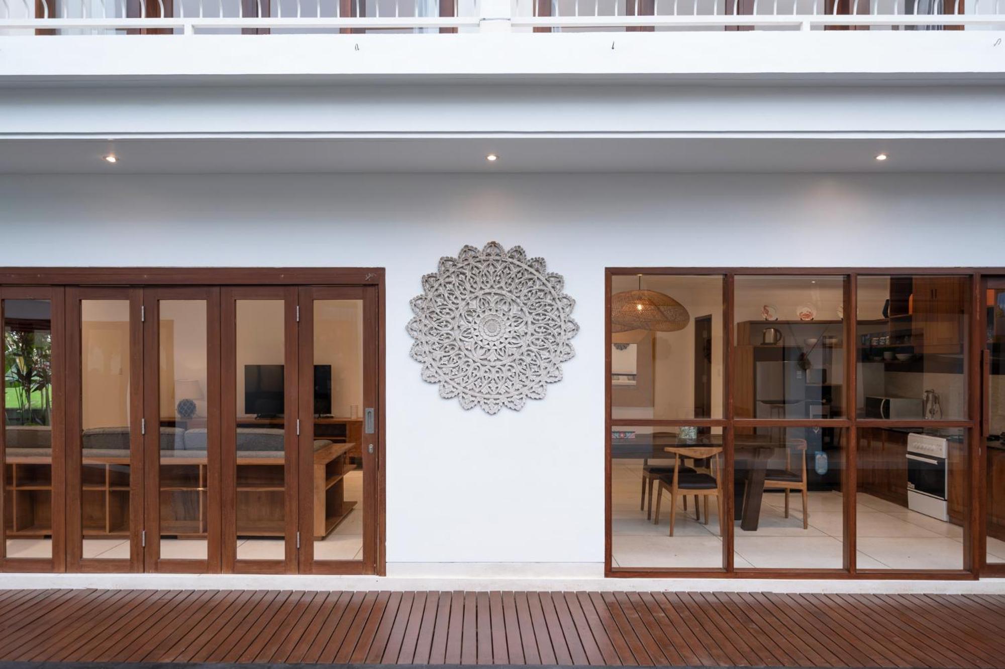Floro By Uniquecations Villa