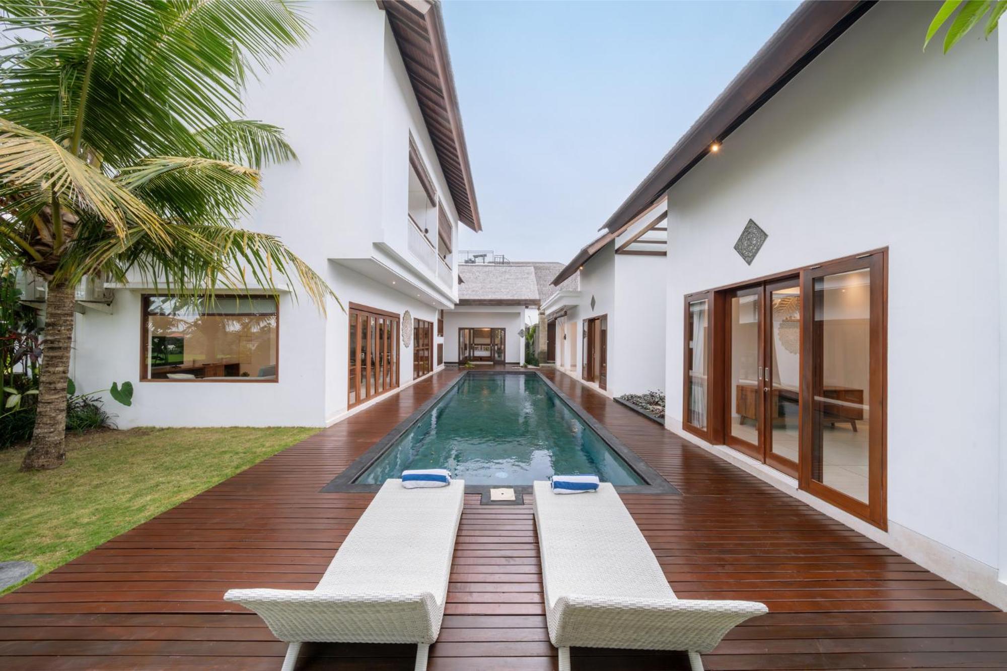 Floro By Uniquecations Villa