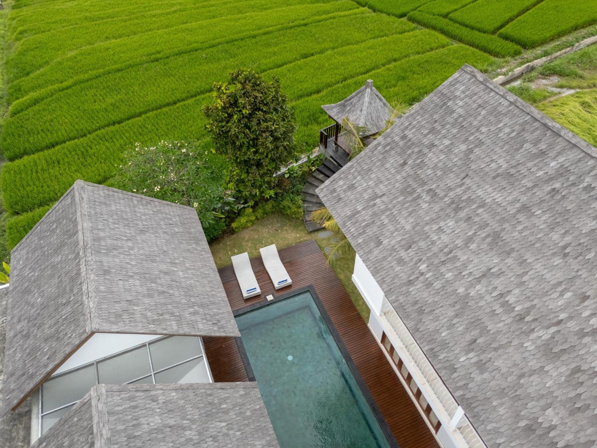 Floro By Uniquecations Villa