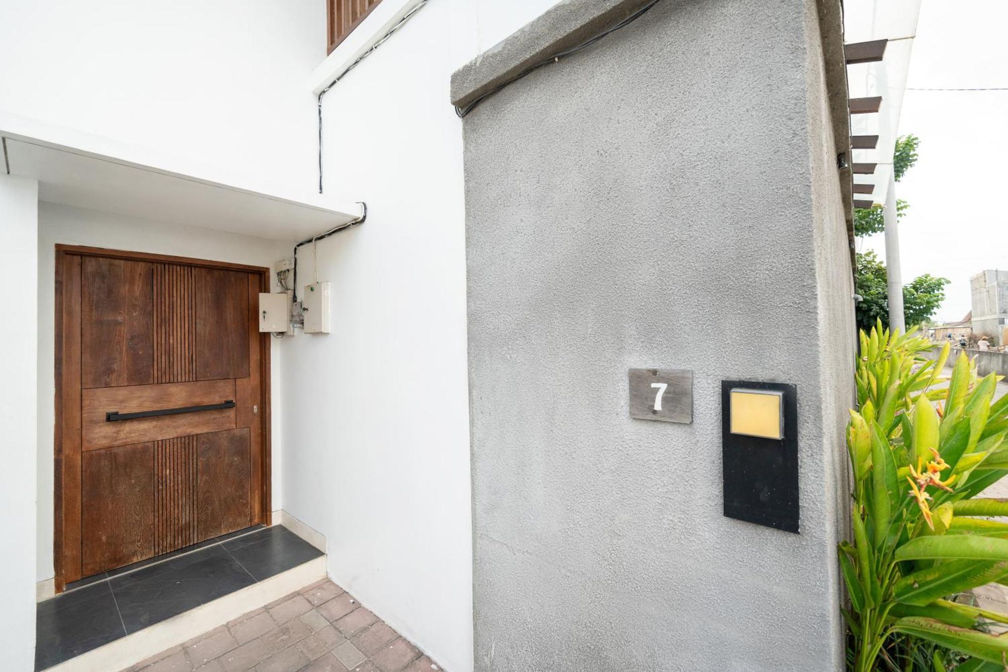 Floro By Uniquecations Villa Canggu (Bali)