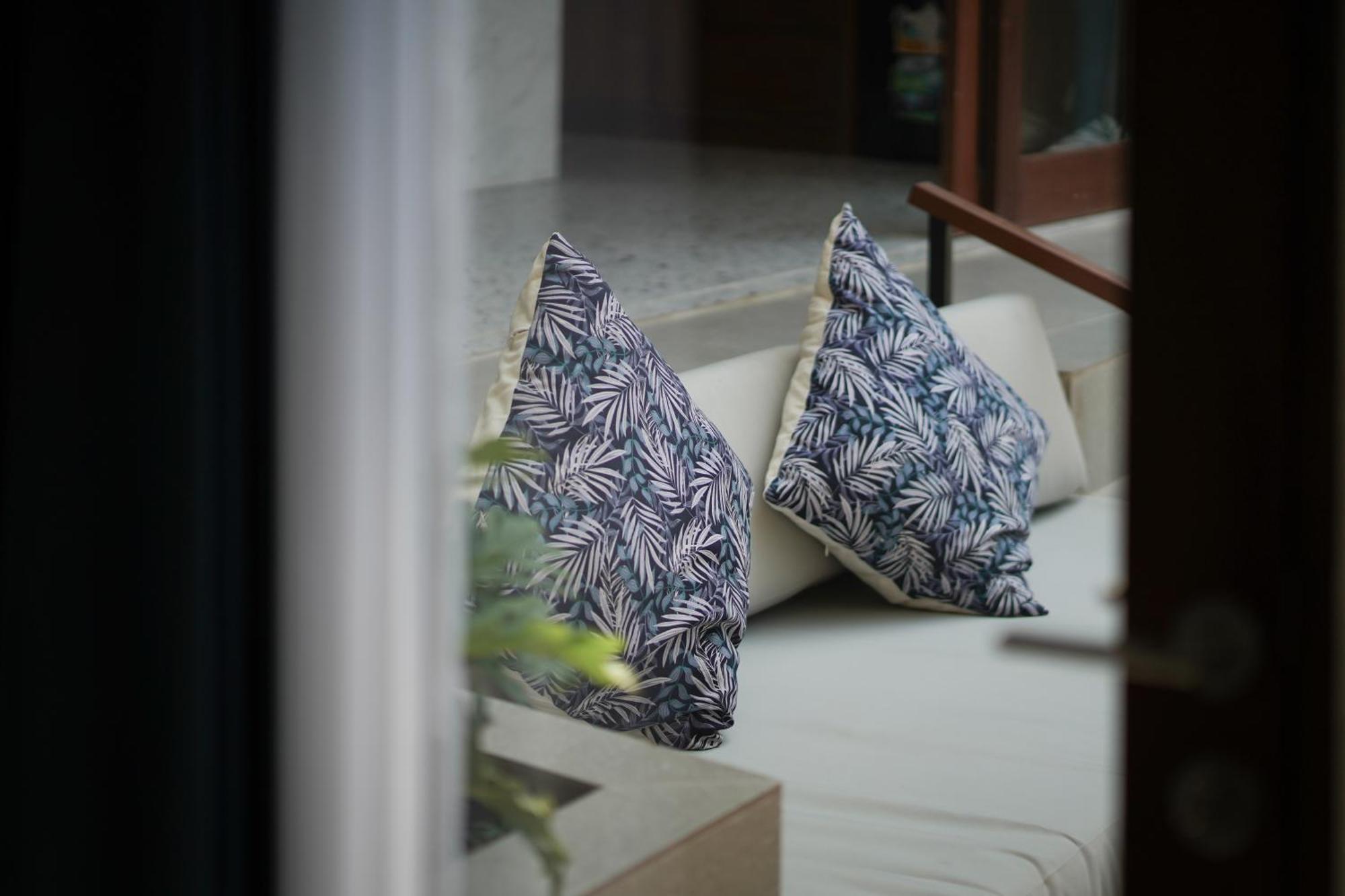 Floro By Uniquecations Villa *